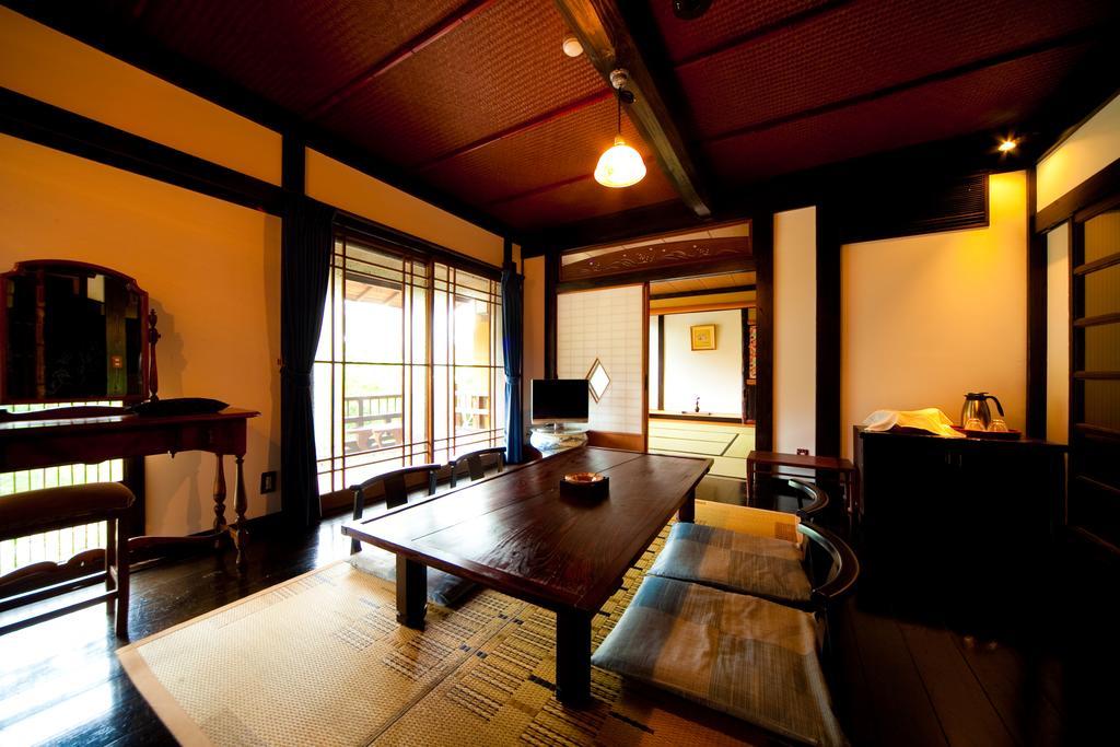 Hatago Kayausagi Hita Exterior photo
